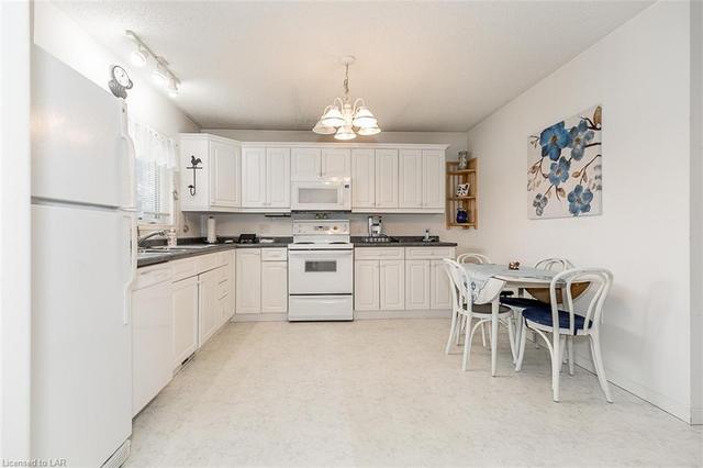 31 St James Place, House detached with 2 bedrooms, 2 bathrooms and 3 parking in Wasaga Beach ON | Image 13