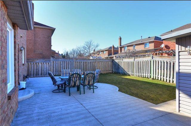 38 Brydon Cres, House detached with 3 bedrooms, 3 bathrooms and 4 parking in Brampton ON | Image 19