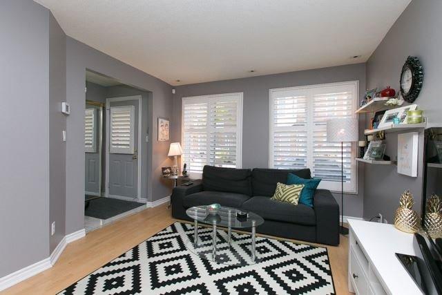 81 - 151 Townsgate Dr, Townhouse with 3 bedrooms, 3 bathrooms and 2 parking in Vaughan ON | Image 4