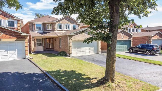 15 Houndtrail Dr, House detached with 4 bedrooms, 4 bathrooms and 6 parking in Toronto ON | Image 1