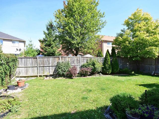 115 Dunlop Crt, House attached with 3 bedrooms, 3 bathrooms and 2 parking in Brampton ON | Image 19