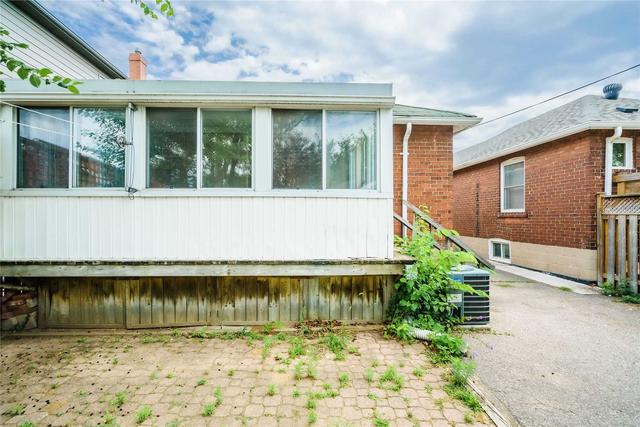 14 Northbrook Rd, House detached with 2 bedrooms, 2 bathrooms and 3 parking in Toronto ON | Image 24