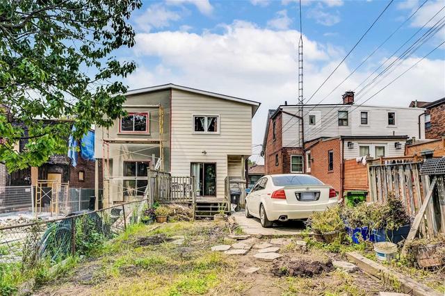 501 Westmount Ave, House semidetached with 3 bedrooms, 1 bathrooms and 1 parking in Toronto ON | Image 13