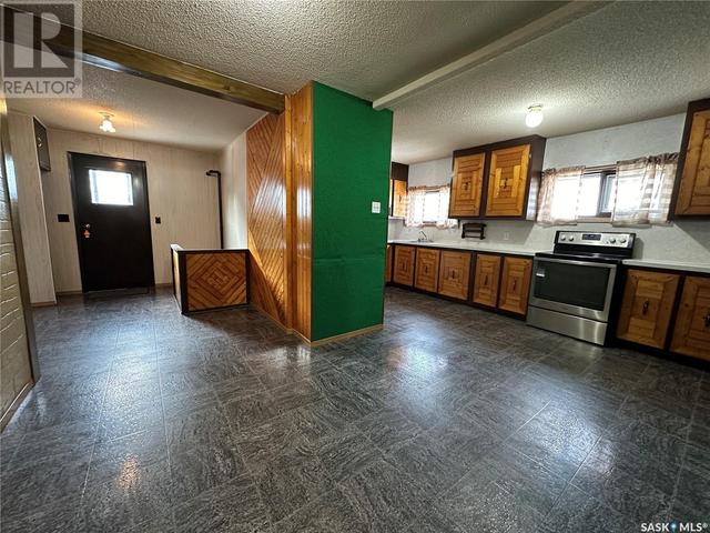 635 13th Street, House detached with 3 bedrooms, 2 bathrooms and null parking in Humboldt SK | Image 13