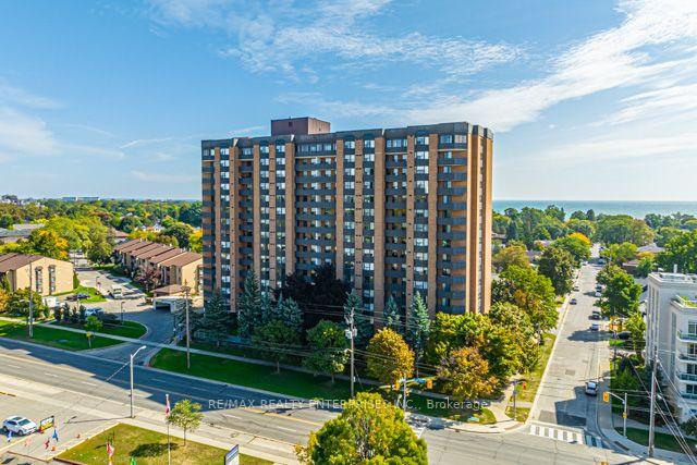911 - 3845 Lake Shore Blvd, Condo with 3 bedrooms, 2 bathrooms and 2 parking in Toronto ON | Image 1
