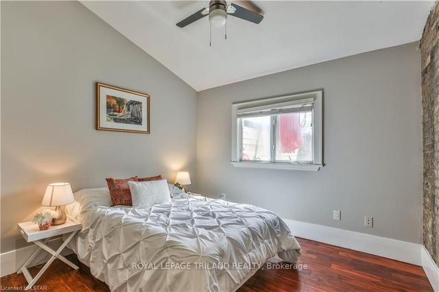 785 Queens Ave, House detached with 3 bedrooms, 2 bathrooms and 2 parking in London ON | Image 17