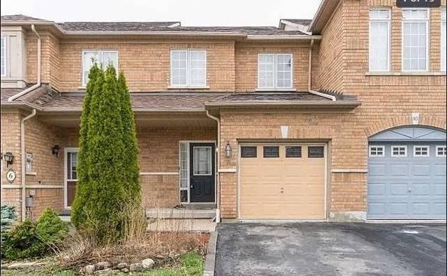 8 Village Vista Way, House attached with 3 bedrooms, 2 bathrooms and 2 parking in Vaughan ON | Image 1