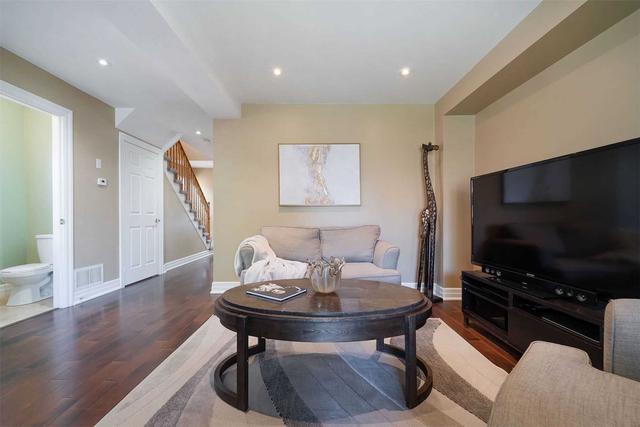 331 Pettigrew Tr, House semidetached with 3 bedrooms, 3 bathrooms and 2 parking in Milton ON | Image 5