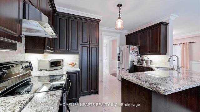 653 Caldwell Cres, House detached with 4 bedrooms, 4 bathrooms and 6 parking in Milton ON | Image 17