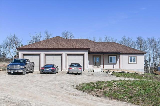 8922 Wellington Rd 124 Rd, House detached with 3 bedrooms, 5 bathrooms and 8 parking in Erin ON | Image 18
