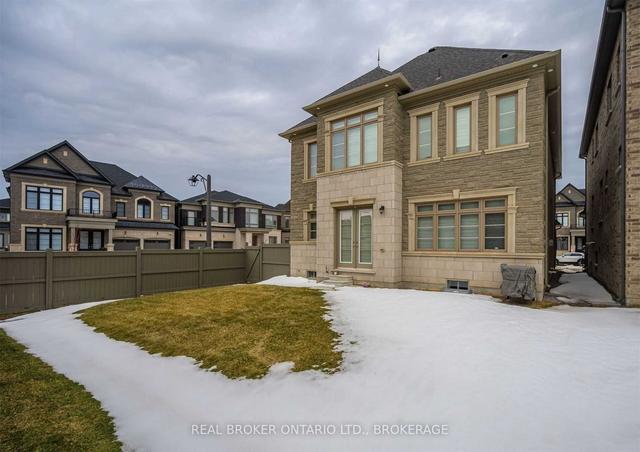 81 Boulton Tr, House detached with 4 bedrooms, 6 bathrooms and 4 parking in Oakville ON | Image 35