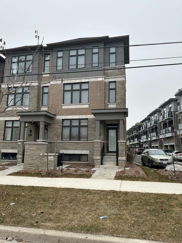 unit 5 - 2a Muir Ave, House attached with 3 bedrooms, 3 bathrooms and 2 parking in Toronto ON | Image 34