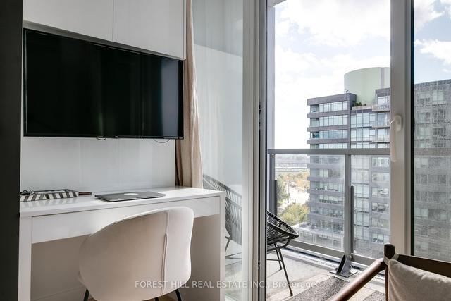 807 - 170 Bayview Ave, Condo with 1 bedrooms, 1 bathrooms and 0 parking in Toronto ON | Image 5