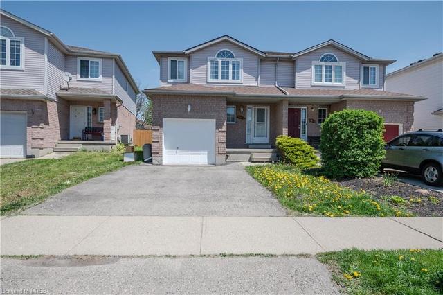 468- a Harbour View Crescent, House semidetached with 3 bedrooms, 2 bathrooms and 3 parking in Waterloo ON | Image 2