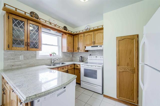 2506 Yarmouth Cres, House detached with 3 bedrooms, 2 bathrooms and 6 parking in Oakville ON | Image 11