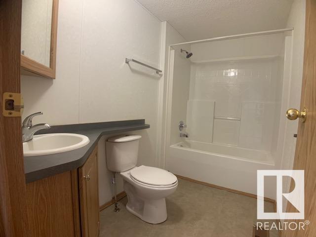 5925 Willow Dr, House other with 3 bedrooms, 2 bathrooms and null parking in Boyle AB | Image 12