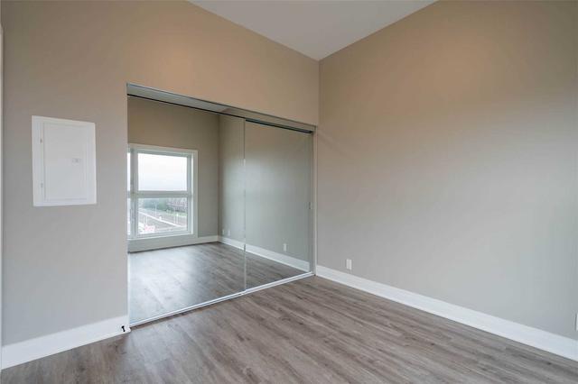 624 - 102 Grovewood Common Cres, Condo with 1 bedrooms, 1 bathrooms and 1 parking in Oakville ON | Image 3