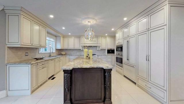 39 Scott Dr, House detached with 4 bedrooms, 5 bathrooms and 8 parking in Richmond Hill ON | Image 5