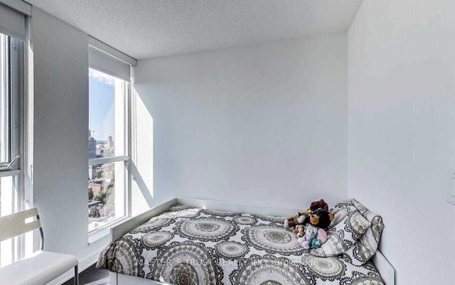 2502 - 55 Regent Park Blvd, Condo with 2 bedrooms, 2 bathrooms and 1 parking in Toronto ON | Image 3