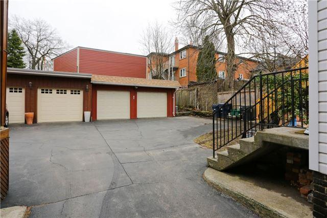 9 Fairview Ave, House detached with 3 bedrooms, 3 bathrooms and 4 parking in Toronto ON | Image 19