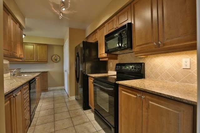 uph #1 - 40 Old Mill Rd, Condo with 2 bedrooms, 3 bathrooms and 0 parking in Oakville ON | Image 7