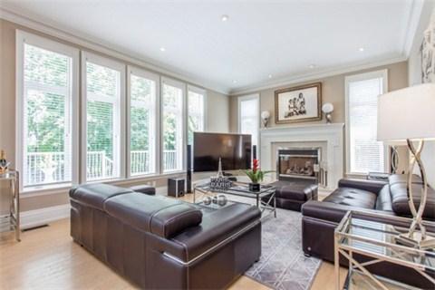 18 Armour Blvd, House detached with 4 bedrooms, 5 bathrooms and 4 parking in Toronto ON | Image 8