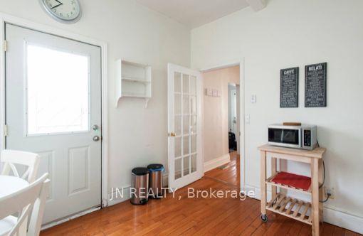 306 Harbord St, House semidetached with 2 bedrooms, 1 bathrooms and 0 parking in Toronto ON | Image 5