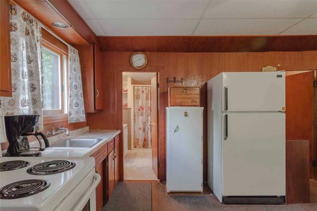 1215 Second Ave N, House detached with 2 bedrooms, 1 bathrooms and 3 parking in South Bruce Peninsula ON | Image 13