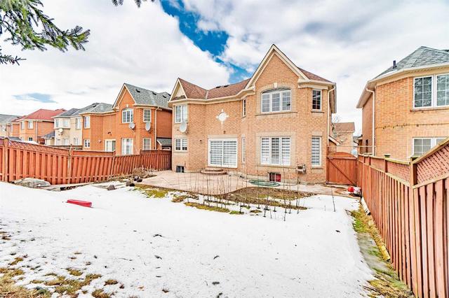 73 Whitwell Dr, House detached with 4 bedrooms, 4 bathrooms and 4 parking in Brampton ON | Image 20
