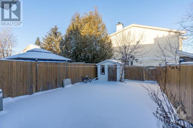 91 Burlington Crescent, Townhouse with 3 bedrooms, 4 bathrooms and 3 parking in Ottawa ON | Image 28