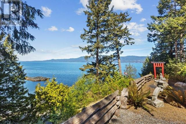 777 Mine Rd, House detached with 2 bedrooms, 3 bathrooms and 5 parking in Powell River E BC | Image 40