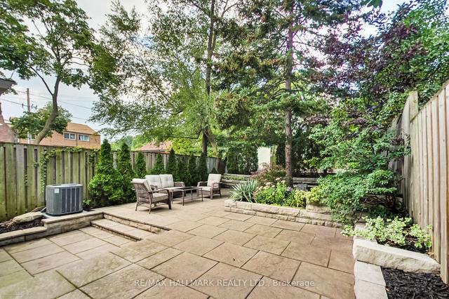 6 Ivy Ave, House detached with 3 bedrooms, 3 bathrooms and 2 parking in Toronto ON | Image 27