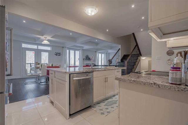 292 Forest Creek Dr, House detached with 5 bedrooms, 5 bathrooms and 6 parking in Kitchener ON | Image 7