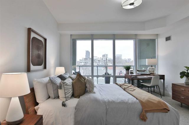 419 - 1 Bedford Rd, Condo with 2 bedrooms, 2 bathrooms and 1 parking in Toronto ON | Image 8