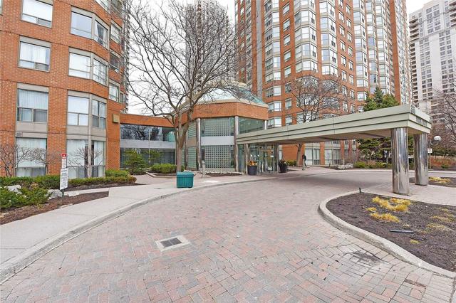 812 - 335 Webb Dr, Condo with 2 bedrooms, 2 bathrooms and 1 parking in Mississauga ON | Image 23