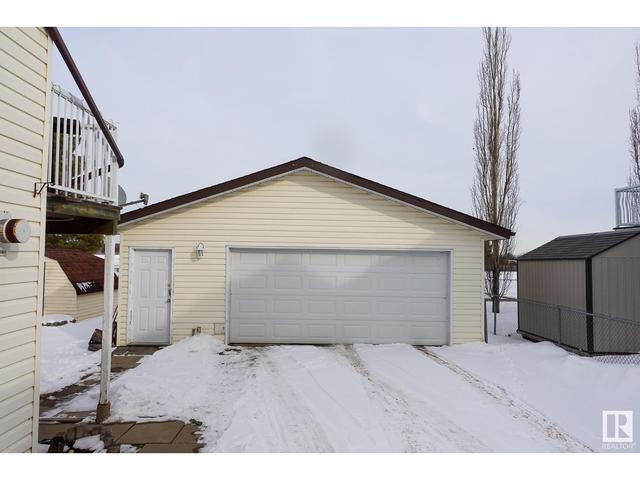 4705 47 St, House detached with 8 bedrooms, 3 bathrooms and 6 parking in Legal AB | Image 56