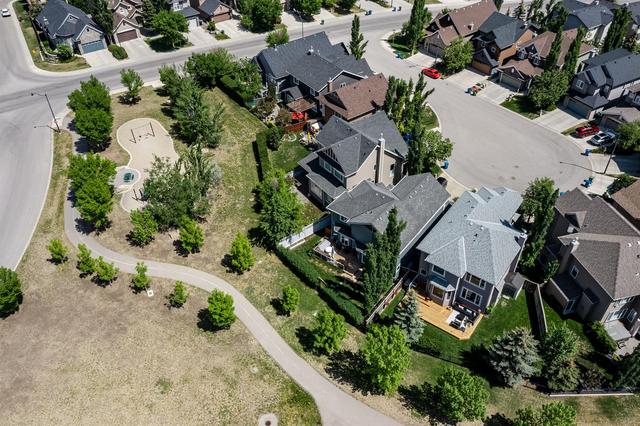 39 Cougar Plateau Place Sw, House detached with 4 bedrooms, 3 bathrooms and 4 parking in Calgary AB | Image 48
