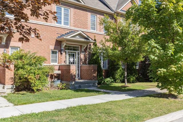 5563 Waterwind Cres, House attached with 3 bedrooms, 3 bathrooms and 0 parking in Mississauga ON | Image 12