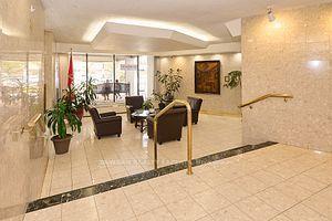 909 - 60 Pavane Linkway, Condo with 2 bedrooms, 1 bathrooms and 1 parking in Toronto ON | Image 19