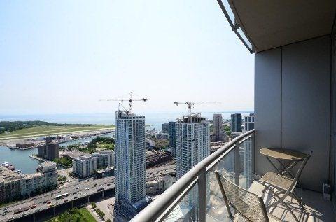 3507 - 21 Iceboat Terr, Condo with 1 bedrooms, 1 bathrooms and 1 parking in Toronto ON | Image 8