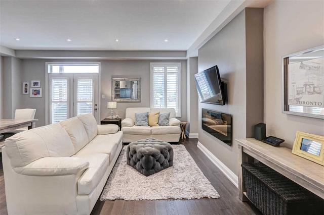 1067 Shaw Dr, House semidetached with 3 bedrooms, 4 bathrooms and 3 parking in Mississauga ON | Image 8