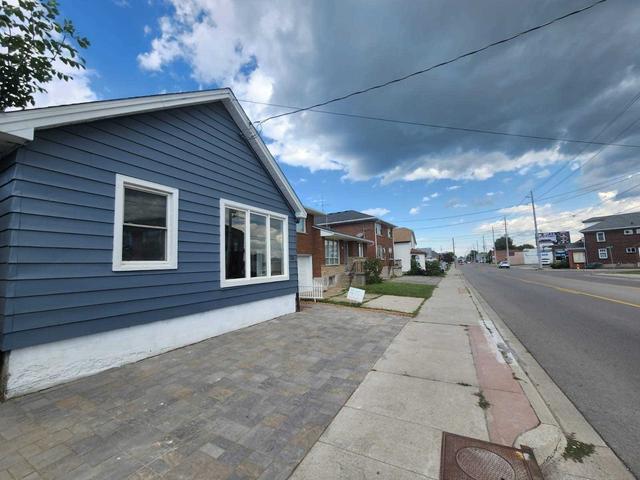 259 Welland Ave, House detached with 2 bedrooms, 2 bathrooms and 0 parking in St. Catharines ON | Image 12