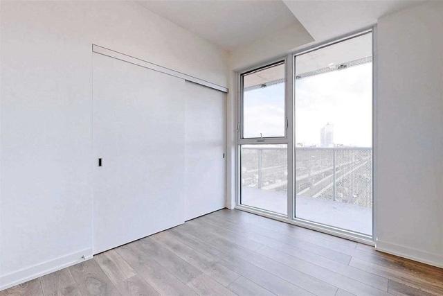 419 - 20 Richardson St, Condo with 2 bedrooms, 2 bathrooms and 1 parking in Toronto ON | Image 11