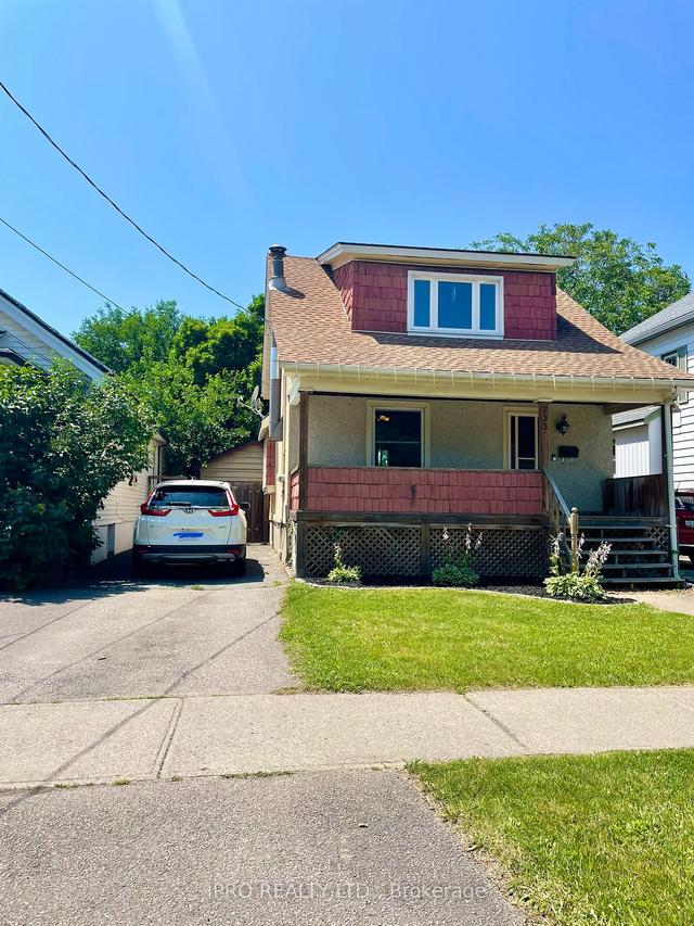 233 Geneva St, House detached with 2 bedrooms, 2 bathrooms and 4 parking in St. Catharines ON | Image 12