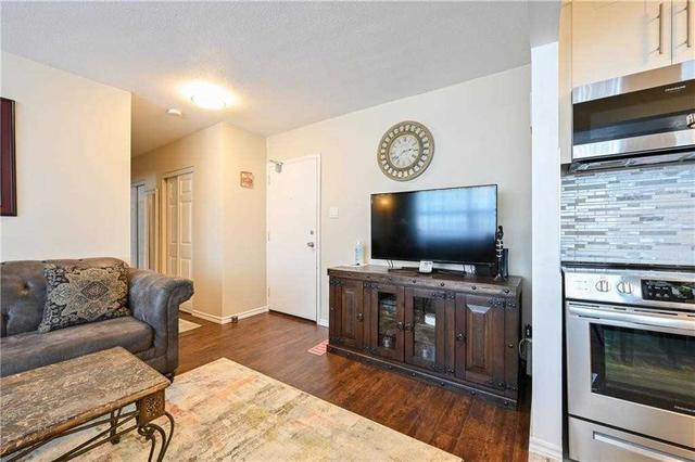 406 - 15 Albright Rd, Condo with 2 bedrooms, 1 bathrooms and 1 parking in Hamilton ON | Image 11