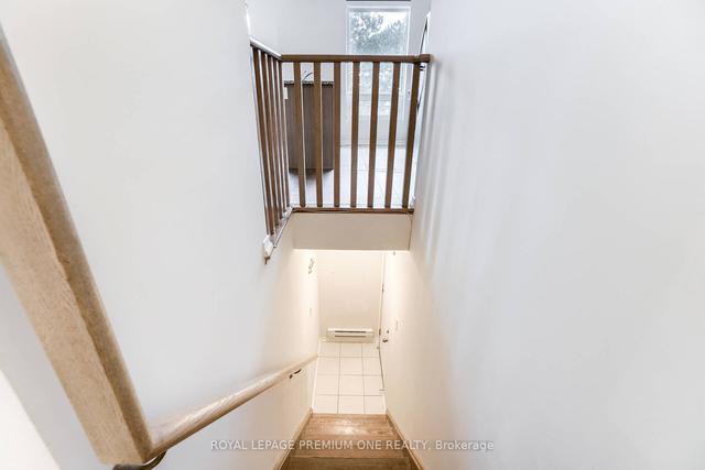 211 - 3 Applewood Lane, Townhouse with 2 bedrooms, 2 bathrooms and 1 parking in Toronto ON | Image 31