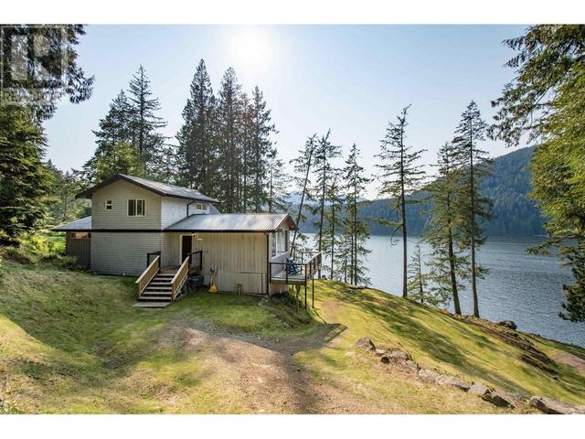 lot 1&2 West Bay Landing, House detached with 2 bedrooms, 2 bathrooms and null parking in Sunshine Coast F BC | Image 21