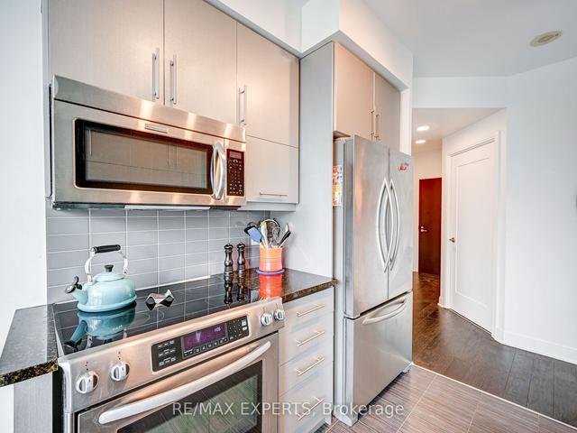 3007 - 825 Church St, Condo with 2 bedrooms, 2 bathrooms and 1 parking in Toronto ON | Image 7