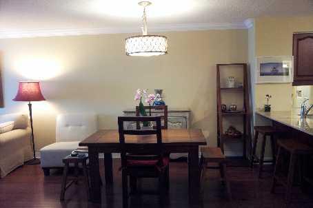 303 - 212 Eglinton Ave E, Condo with 1 bedrooms, 1 bathrooms and 1 parking in Toronto ON | Image 3
