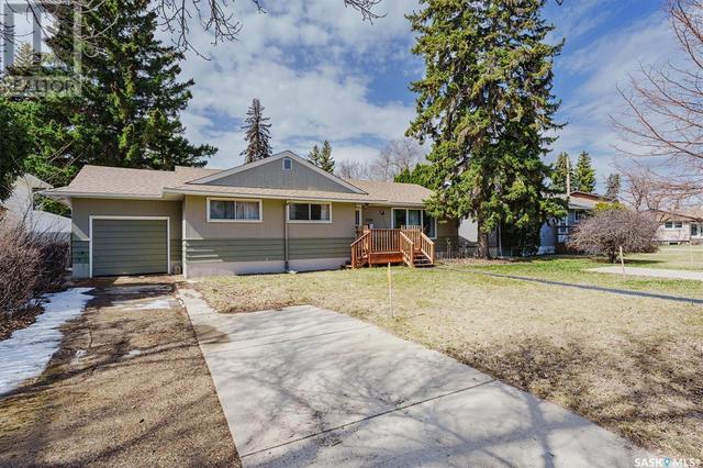 2206 Mckinnon Avenue S, House detached with 3 bedrooms, 2 bathrooms and null parking in Saskatoon SK | Image 4